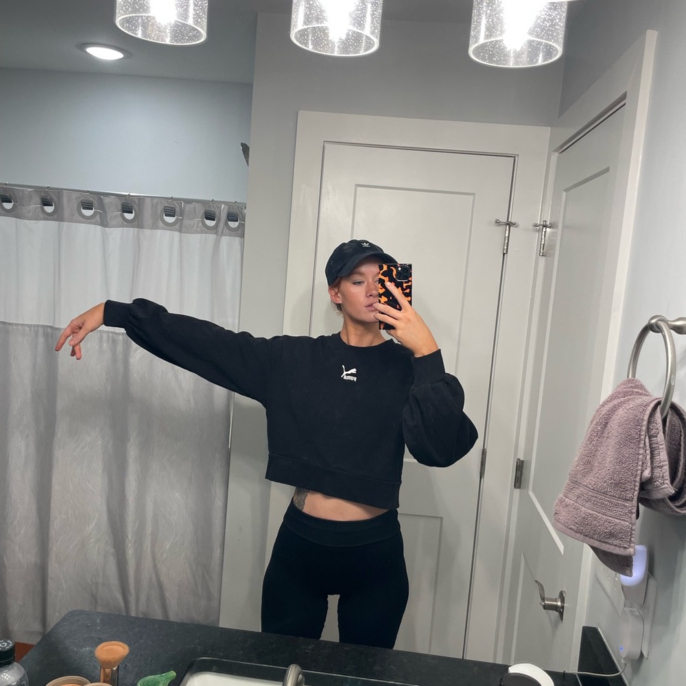 EUC Puma Black Crop Sweatshirt - Picture 7 of 11